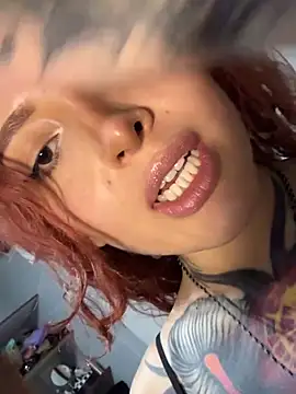 Snapshot of Selena_Rouge1 chatting on 05/27/26, 03:03 Selena Rouge1 online show from 05/27/26, 03:03