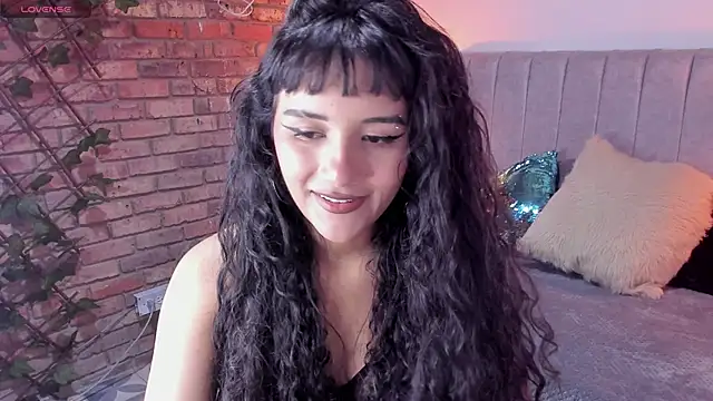 Hanna Clark   online show from 04/26/26, 12:35