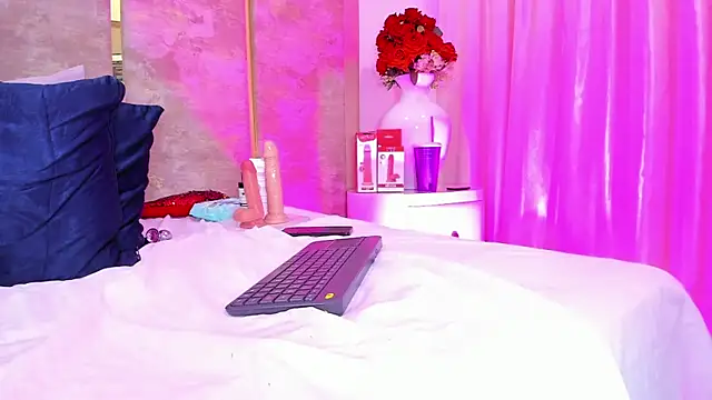 Snapshot of BellaWilliams_ chatting on 06/17/26, 08:47 BellaWilliams online show from 06/17/26, 08:47