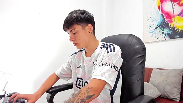 Thebestboyhot online show from 04/09/26, 06:19