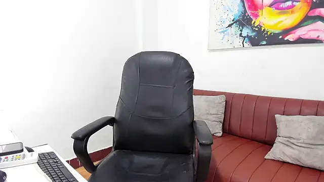 Thebestboyhot online show from 04/12/26, 05:11