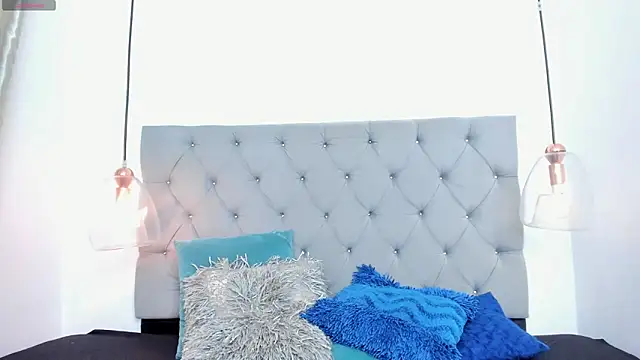 Alexa fox669 online show from 04/18/26, 01:46