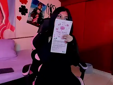 zaraywhitmore online show from 05/07/26, 06:33