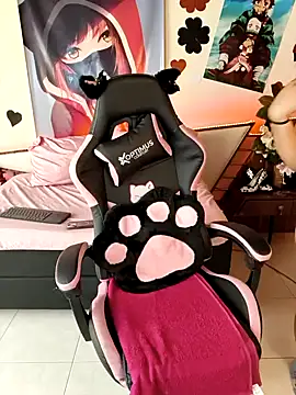 Snapshot of zaraywhitmore chatting on 04/09/26, 06:25 zaraywhitmore online show from 04/09/26, 06:25