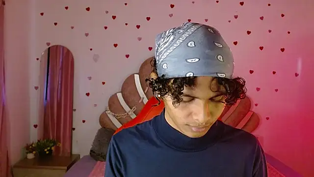 Snapshot of elio_fox chatting on 04/13/26, 11:36 elio fox online show from 04/13/26, 11:36