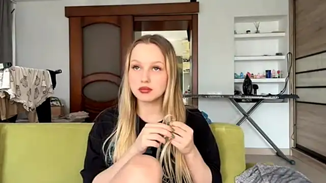 ElvieTribou online show from 04/13/26, 08:07