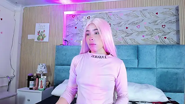 Delphine doll online show from 04/12/26, 11:57