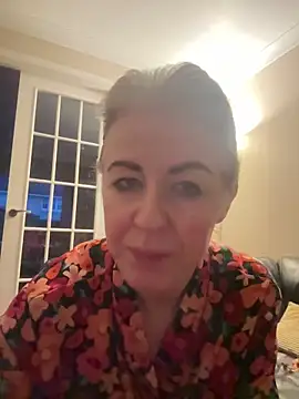 Laylaskyexx online show from 04/09/26, 05:09