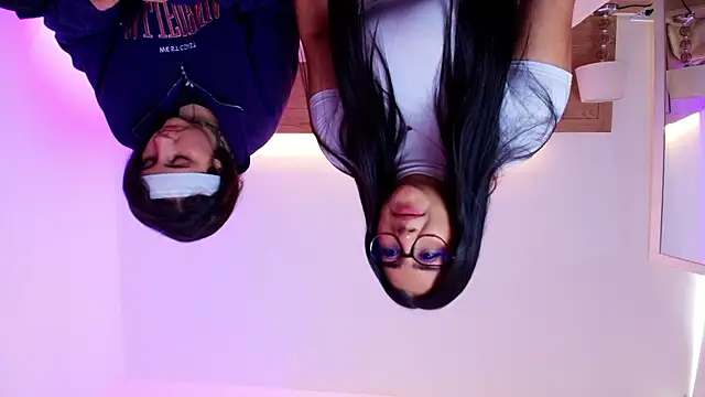 Elisa n Emma online show from 04/06/26, 07:48