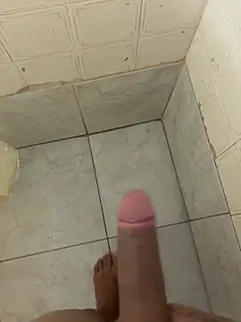 Gustavo12   online show from 04/05/26, 09:54