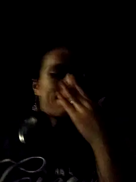 Snapshot of Malika_x_noor chatting on 04/12/26, 02:26 Malika x noor online show from 04/12/26, 02:26