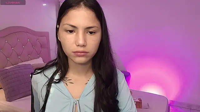 littleflame18 online show from 04/19/26, 01:34