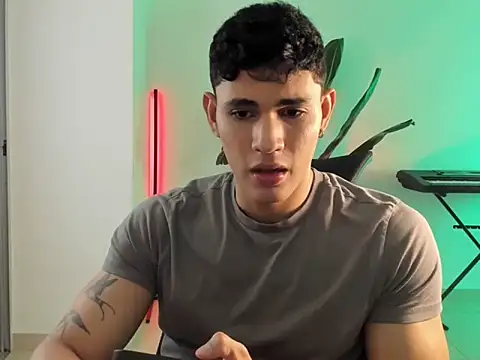 Massimo Rinaldi online show from 04/10/26, 03:35