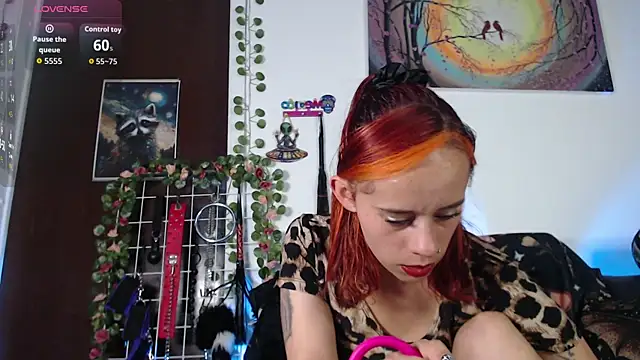 Snapshot of Lexxii_hot_col chatting on 06/09/26, 08:43 Lexxii hot col online show from 06/09/26, 08:43