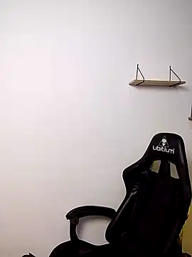 flaquito    online show from 04/11/26, 08:23