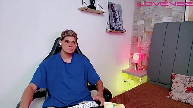 flaquito    online show from 04/05/26, 08:37