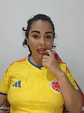Emily Divi69 online show from 06/18/26, 12:53