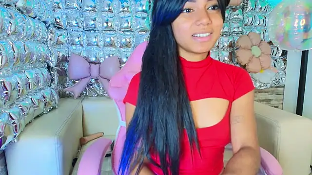 Snapshot of candy-paris chatting on 06/10/26, 02:51 candy-paris online show from 06/10/26, 02:51