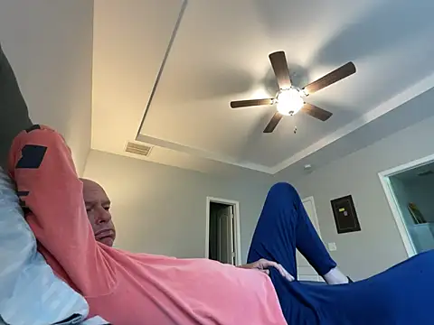 ProfessorPaulcam online show from 04/08/26, 01:45