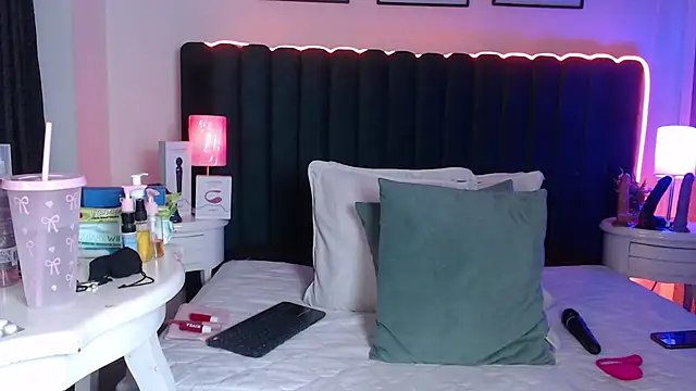Velvett Blonde online show from 05/22/26, 02:26