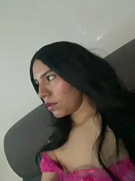 IsabelaRivers online show from 05/01/26, 03:33
