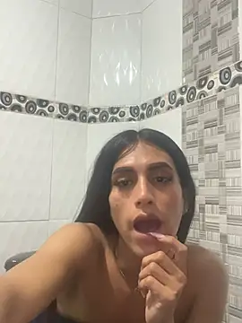 luna duque online show from 05/24/26, 08:53