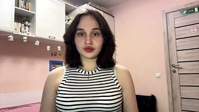 NoraSweetie online show from 04/09/26, 05:19