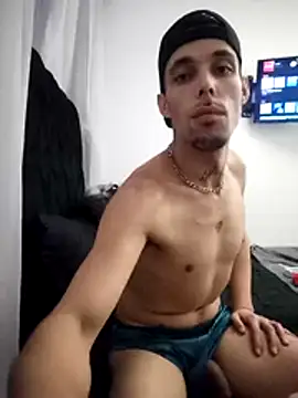 JauriBigClouds online show from 04/20/26, 01:13