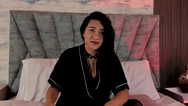 Shashadeluxe online show from 04/30/26, 12:23
