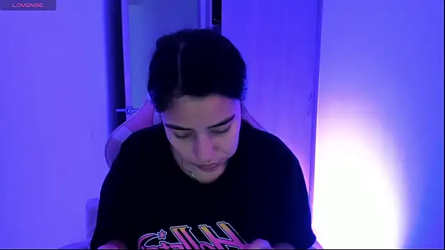 ISABELFORYOU03 online show from 04/17/26, 10:56