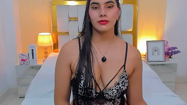 Snapshot of Alara_Keyy chatting on 06/10/26, 11:06 Alara Keyy online show from 06/10/26, 11:06