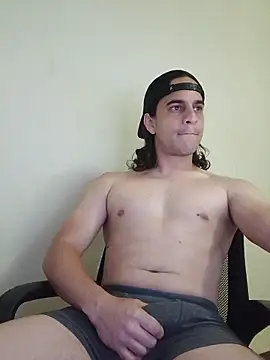 Snapshot of randomzombie27 chatting on 04/13/26, 11:14 randomzombie27 online show from 04/13/26, 11:14