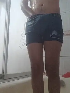 Snapshot of Alcon347 chatting on 04/09/26, 01:40 Alcon347 online show from 04/09/26, 01:40