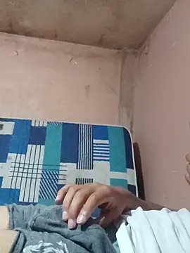 Snapshot of Alcon347 chatting on 04/12/26, 12:47 Alcon347 online show from 04/12/26, 12:47