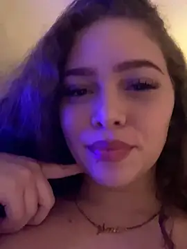 Snapshot of mariex83 chatting on 04/16/26, 02:23 mariex83 online show from 04/16/26, 02:23