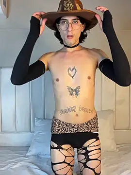 Snapshot of Gold_d_jean chatting on 04/09/26, 02:35 Gold d jean online show from 04/09/26, 02:35