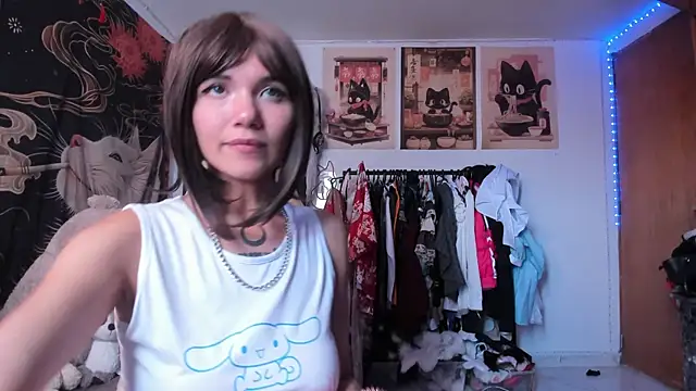 Anneharperr online show from 04/18/26, 07:58