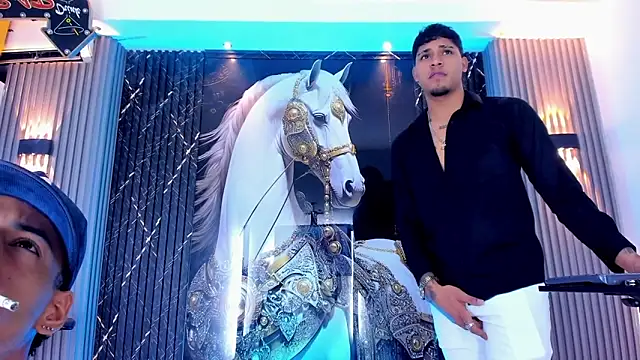 Snapshot of the_knights_of_the_night_ chatting on 04/14/26, 03:33 the knights of the night online show from 04/14/26, 03:33