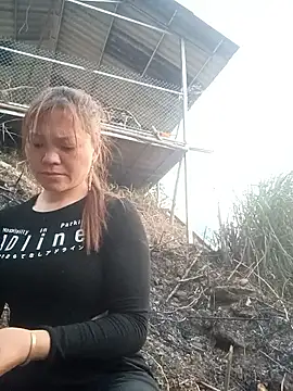 Snapshot of Baohong11 chatting on 04/09/26, 11:27 Baohong11 online show from 04/09/26, 11:27