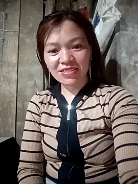 Snapshot of Baohong11 chatting on 04/12/26, 01:36 Baohong11 online show from 04/12/26, 01:36