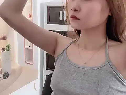    Nami    online show from 05/11/26, 07:32