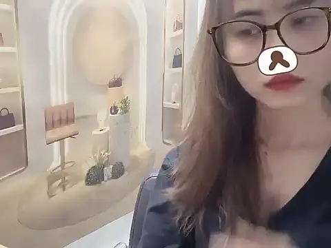    Nami    online show from 05/25/26, 05:00