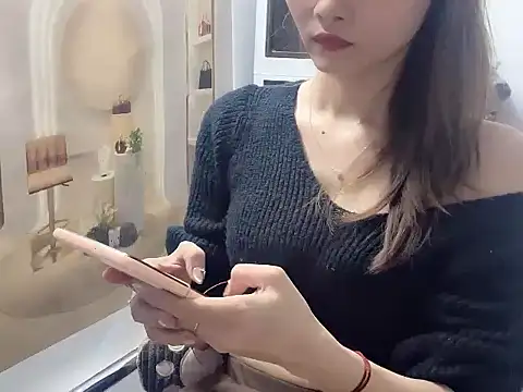    Nami    online show from 04/17/26, 01:36