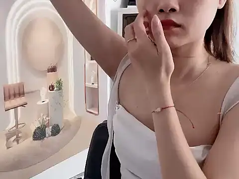    Nami    online show from 04/28/26, 12:53