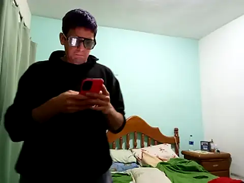 Snapshot of armanidj7 chatting on 05/15/26, 01:03 armanidj7 online show from 05/15/26, 01:03