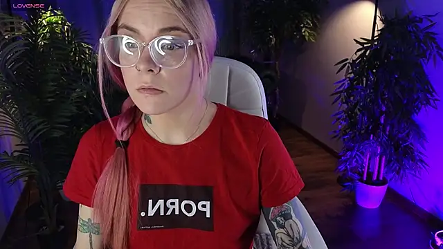 Snapshot of TerryMorris chatting on 04/08/26, 05:20 TerryMorris online show from 04/08/26, 05:20