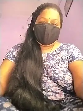 Snapshot of PINKI_024 chatting on 06/19/26, 04:29 PINKI 024 online show from 06/19/26, 04:29