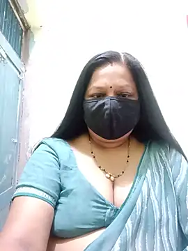 Snapshot of PINKI_024 chatting on 05/14/26, 05:15 PINKI 024 online show from 05/14/26, 05:15