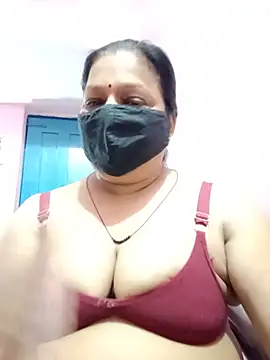 Snapshot of PINKI_024 chatting on 06/01/26, 06:02 PINKI 024 online show from 06/01/26, 06:02