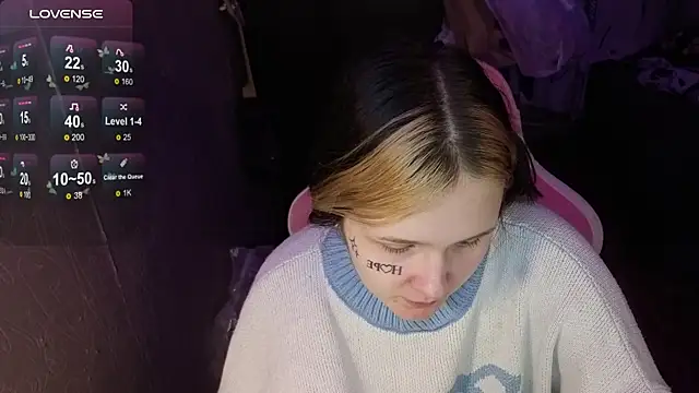 Snapshot of Liaa_Lii chatting on 04/13/26, 08:35 Liaa Lii online show from 04/13/26, 08:35